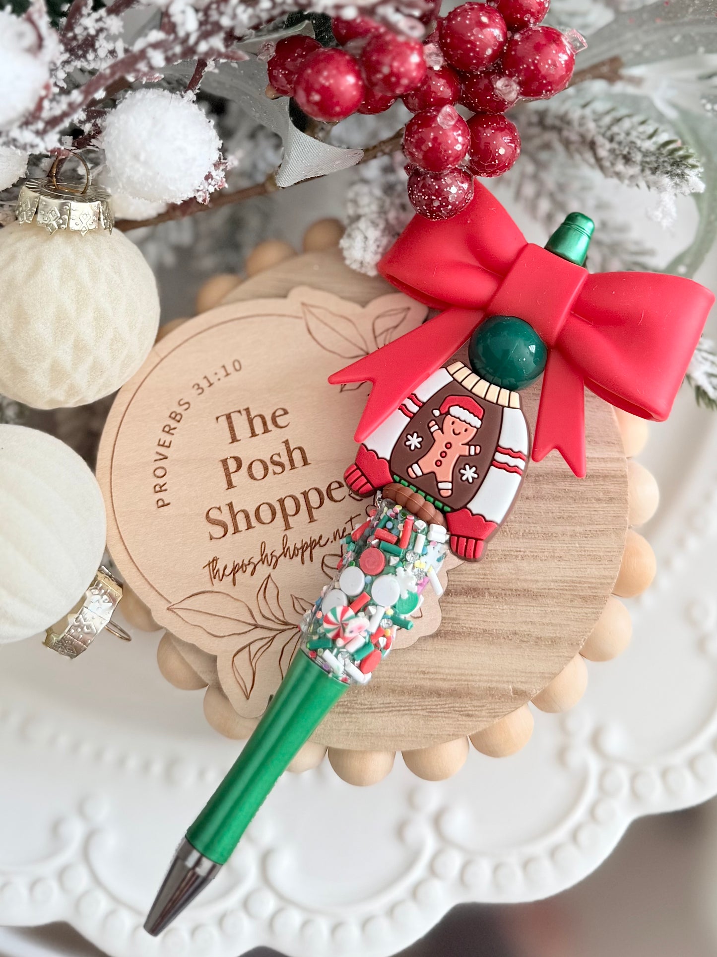 Christmas Sweater + Bow Pen