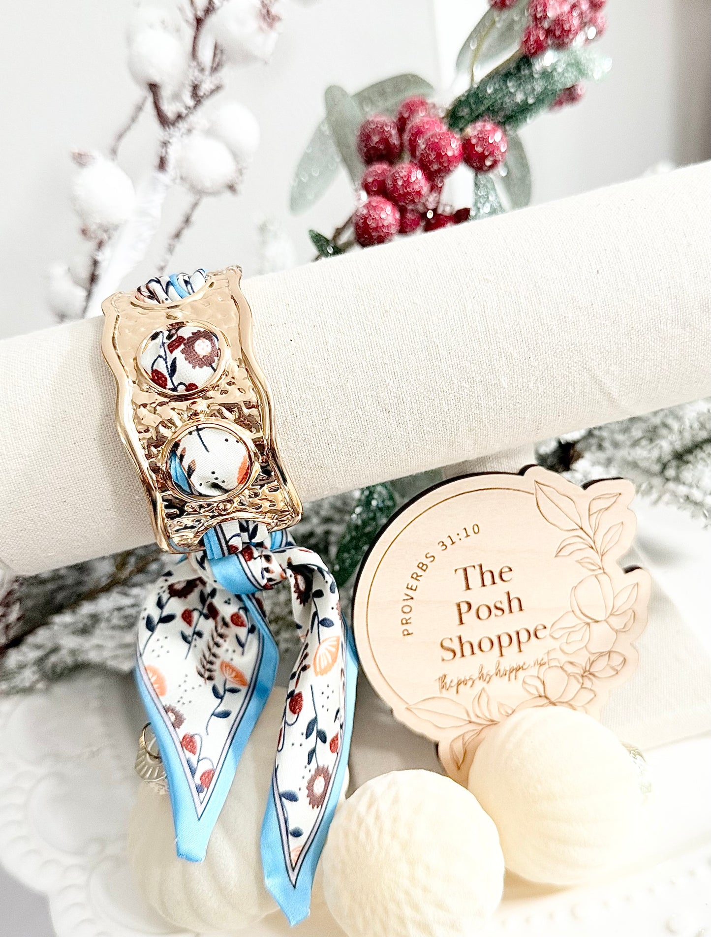 Winter Blooms Scarf Bracelet (Blue)