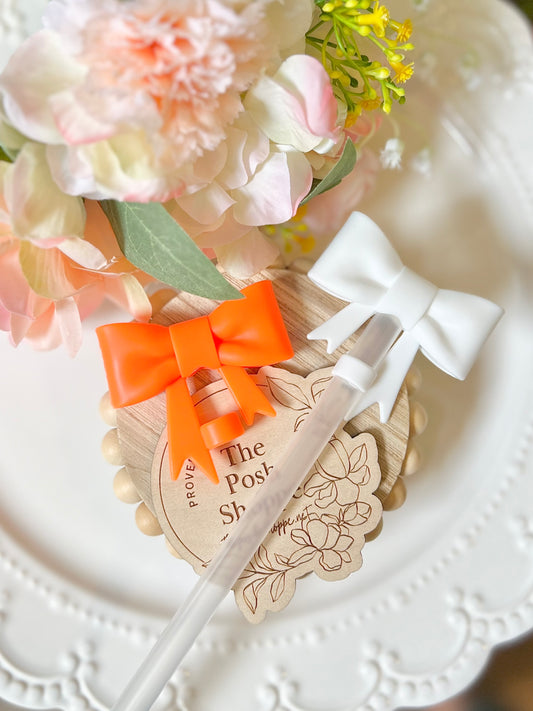 Set of 2 Bow Straw Toppers