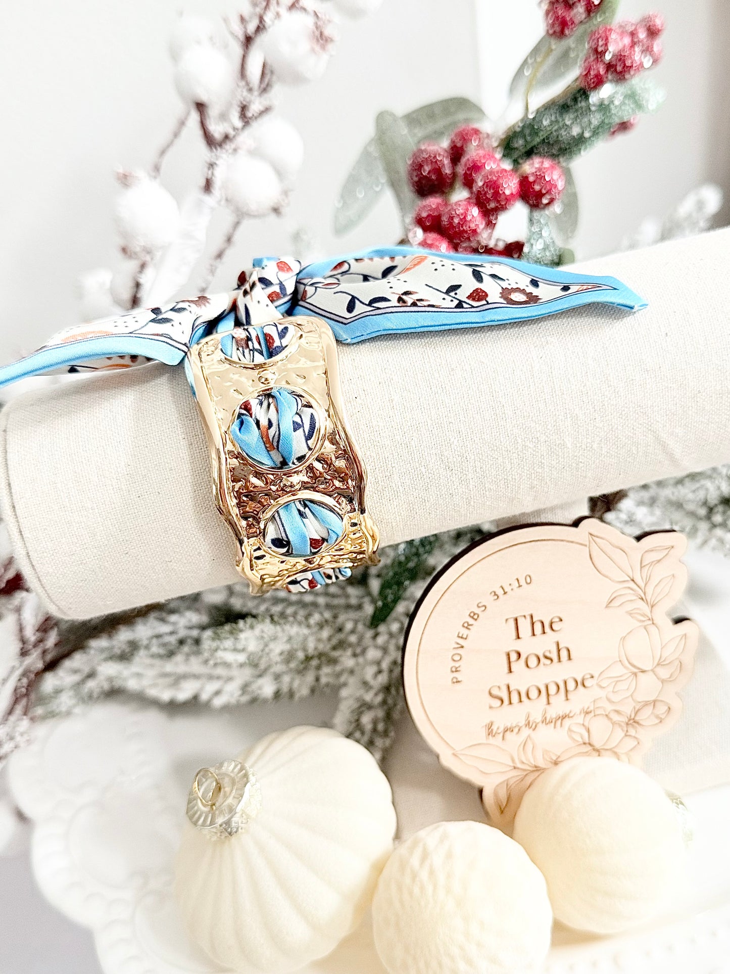 Winter Blooms Scarf Bracelet (Blue)