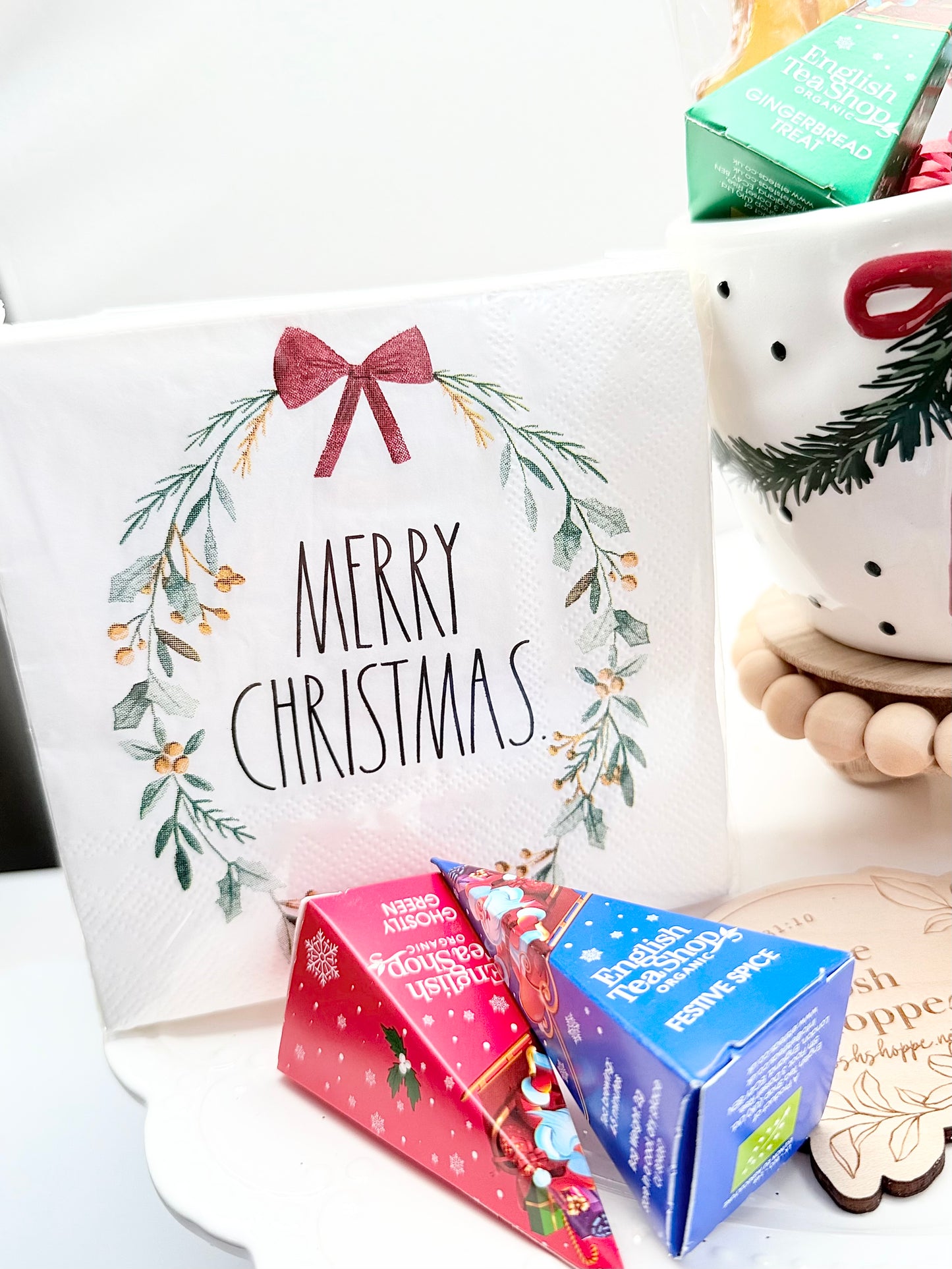 🎄 Red Bow Holiday Tea Lover Gift Set