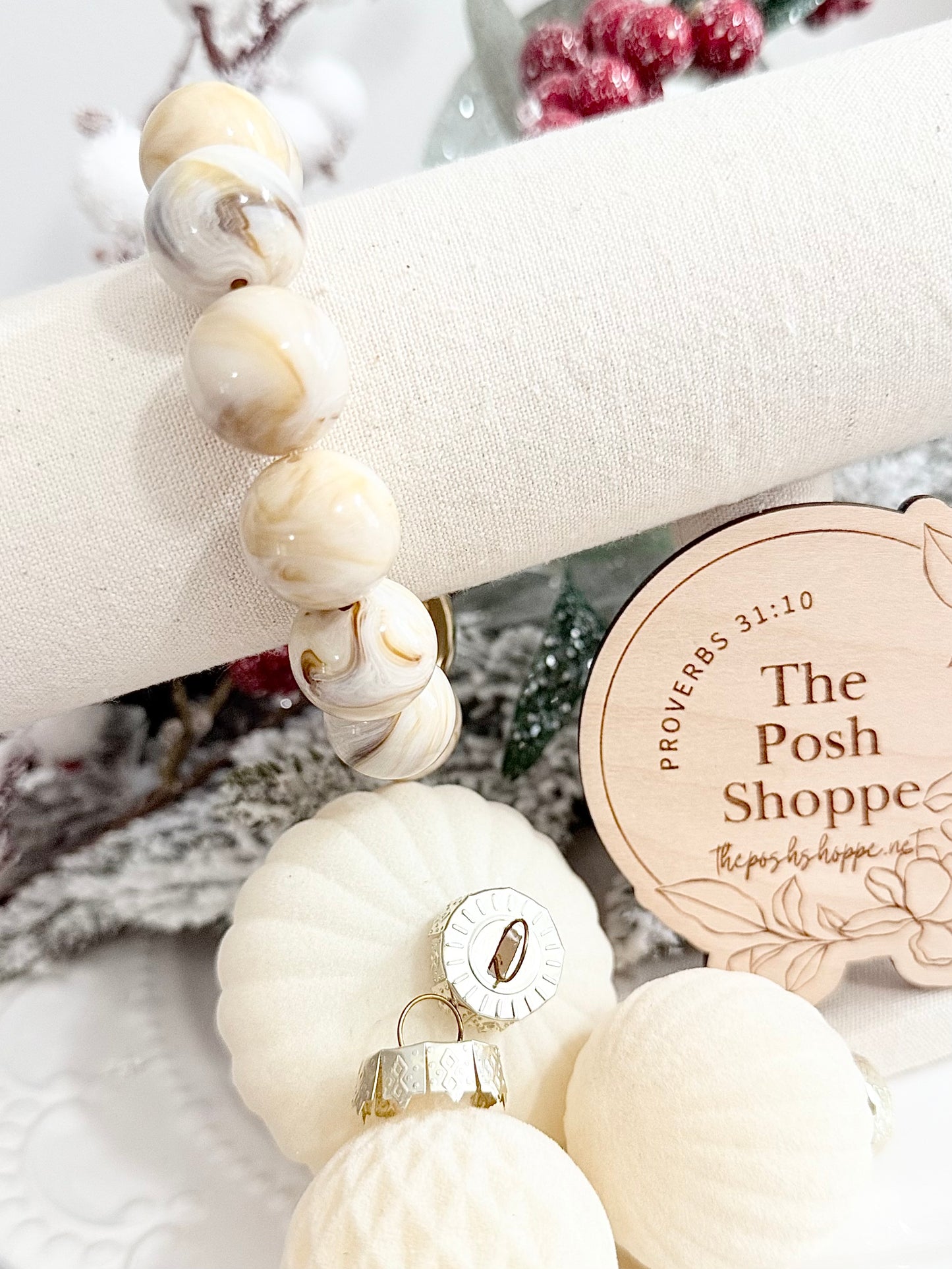 Snow Cream Chain Bracelet