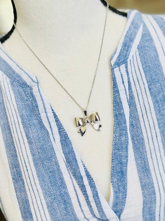 Silver Coquette Bow Necklace